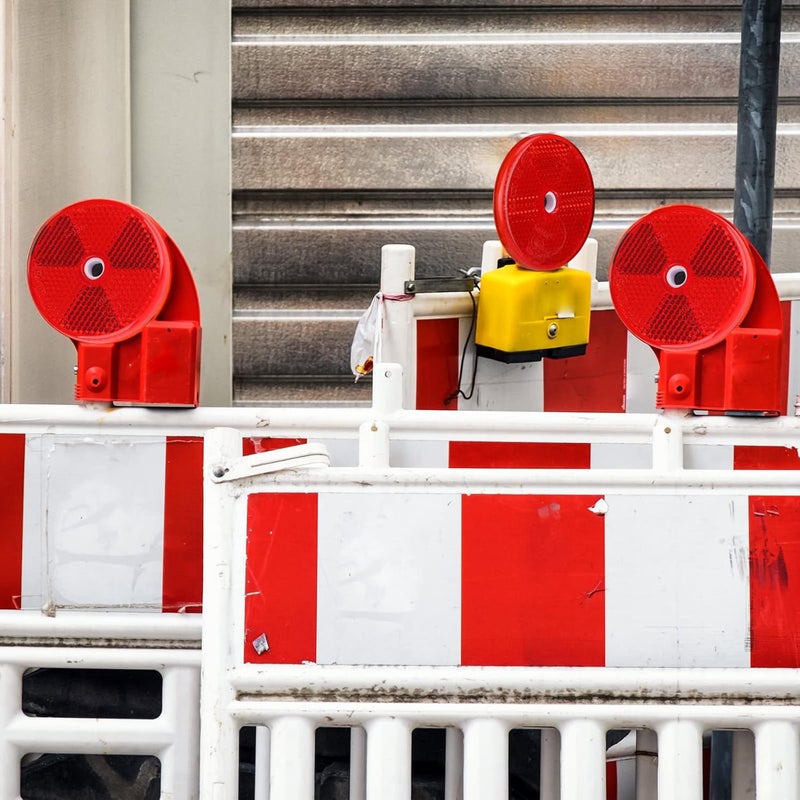 Kingdder 32 Pcs Front Reflector Round Reflector for Driveway Fence Gate Posts Trailers Safety Reflectors with Center Mounting Holes Automobiles Boats Mailboxes Reflector (Red) - Image 2